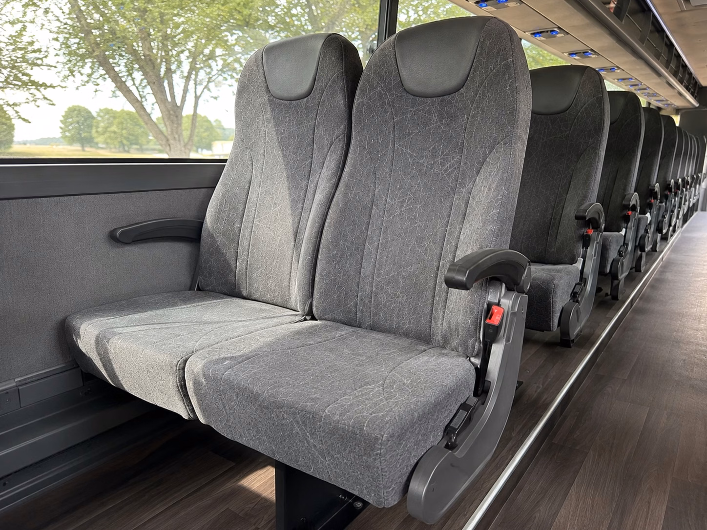 how the bus type you choose changes charter bus prices in sioux falls south dakota