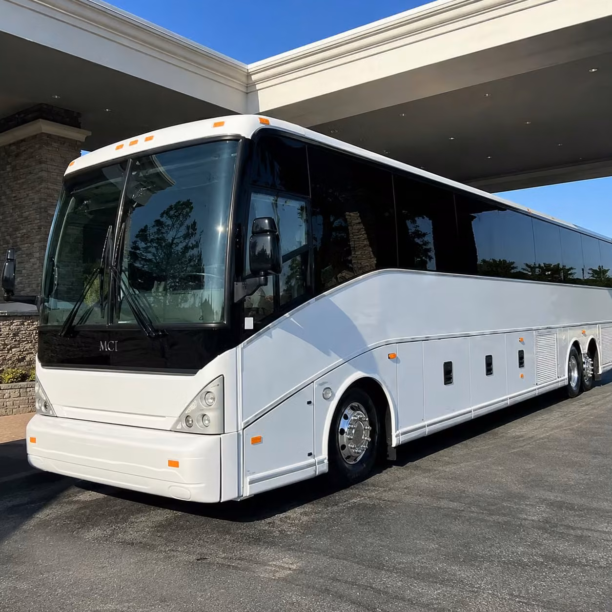 large group airport transportation for conventions events and sports teams in sioux falls