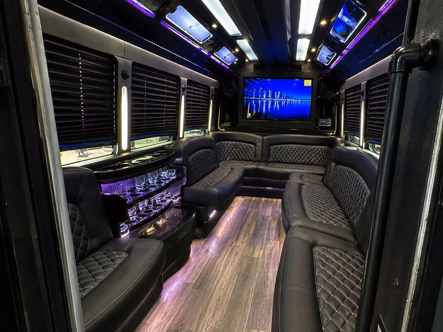 party buses for sioux falls prom night are ready and waiting